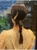 ヘアアレンジローポニータイトヘアワイドバングお団子ヘア