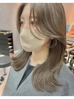 クラシック カワサキ(classic Kawasaki)&nbsp;【裕矢】大人可愛いレイヤーカット、透明感カラー