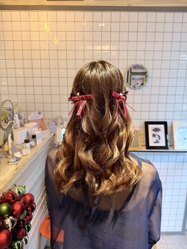 ヘアー アレス(hair ales) 巻き下ろし ハーフツイン ハーフアップ 結婚式ヘア