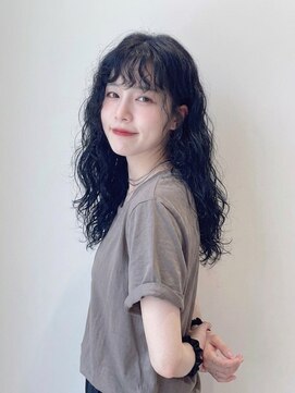 セブンルックス(7LOOKS) 【レイヤー】ブルーブラックカラー×ロングパーマ