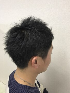 メンズヘアサロン ルーモ ボリューム出しカット