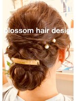 ブロッサム ヘアデザイン(blossom) 編み込み入りシニヨン