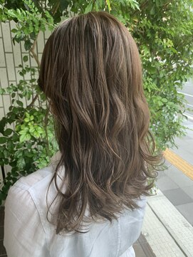 チュラトリート(CHURA TREAT) グレージュカラー