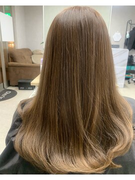 ナチュラリー(Naturally) 透明感あるかわいい系