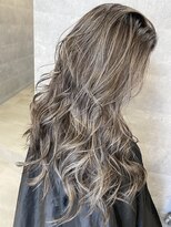 リア 近鉄八尾店(Lia)&nbsp;細めコントラストホワイトハイライト