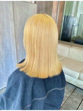 ココカラヘアー ニコ(cococara hair nico) ハイトーンカラー/切りっぱなしボブ/ベージュ/抜きっぱなし/20代