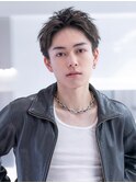 メンズ波巻きセンターパート韓国風黒髪ツーブロックマッシュ
