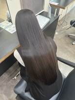 ヨンセンチメートル 野々市店(4ｃｍ)&nbsp;艶髪×ロング【髪質改善/縮毛矯正/トリートメント】