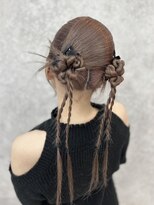 ラビス(Lovis)&nbsp;ミディアム/暗めカラー/デザインカラー/フェイスフレーミング