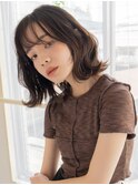 暗髪　くびれヘア　ミディアム　チェリーブラウン