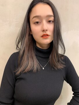 ロゼ 新大宮(ROSE) 【ROSE】インナーカラー＿黒髪＿センターパート＿ブリーチ