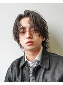 センターパートウルフ