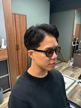 スタンドバーバー 柏(STAND BARBER) MEN’S HAIR/サーフカール/刈り上げセンターパート/柏