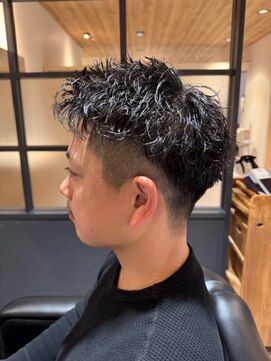 スカイ セカンド(SKY second) やりすぎないツイストピンパーマ!