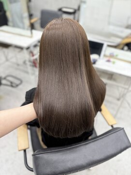ジーナ 新宿(Zina) 【本多担当】透明感たっぷりアイスベージュ
