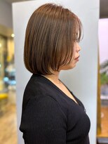 アトリエ タキ(atelier.taki)&nbsp;大人ショートボブ シースルーバング ベージュカラー 内巻きボブ