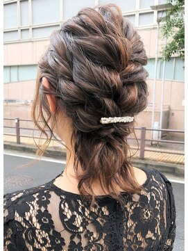 デコヘアー キートス(DECO HAIR kiitos) 編み込みのお呼ばれアレンジ