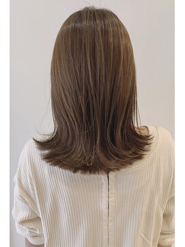 ゴッソ(gosso) 切りっぱなしボブミディアム