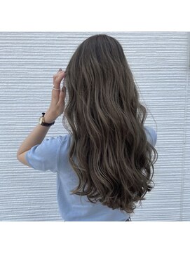 サーカス(circus) シークレットハイライトで透明感ロングヘア*
