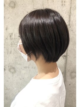 ゼストカロン(ZEST Kalon) キュートなマッシュショートスタイル×モノトーンアッシュ