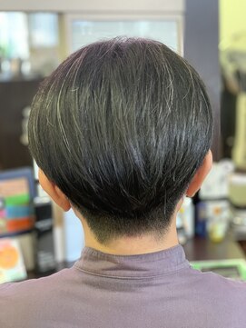 フレンズ 環状通東店(friend's) ナチュラルセンターパート×毛流れパーマ 5