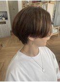 ハンサムショートで横顔まで美しく