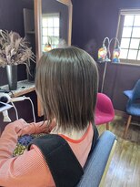 ロホサラマ(ROHO salama)&nbsp;毛先軽めボブ