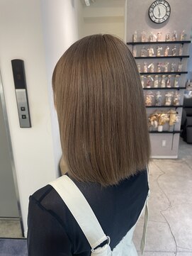 アヴァンスアンス 広島袋町店(AVANCE.ens) ブリーチありベージュカラー