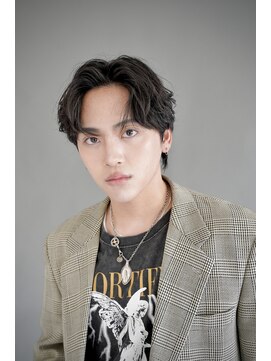 クロムトウキョウ ザ バーバー ネオン 新宿店(CHROM TOKYO the Barber ne/on) センターパート/ニュアンスパーマ