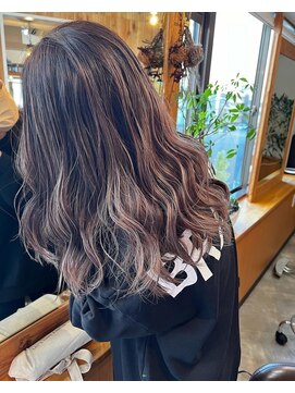 レジット(LEGIT) 明るめハイライト　【LEGIT大井町 髪質改善 縮毛矯正 大井町 】