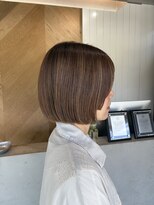 エイト 沖縄豊崎店(EIGHT toyosaki)&nbsp;【EIGHT 豊崎】お客様スタイル_立体感際立つ細めハイライトボブ