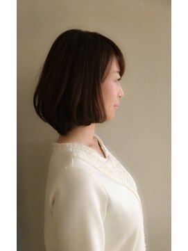 ロンド 銀座(Lond) 大人可愛いショートボブ　担当　伊原