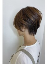 フロート 小阪店(float)&nbsp;くびれショート_外ハネボブ,アッシュブラウン,ネオウルフ