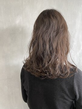 ティティ(TiTi) 寒色ウェーブ スタイル【TiTi_福田】