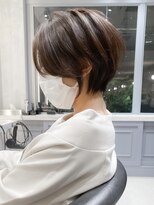 ロンドジェネルーズ 柏(Lond generous)&nbsp;【斉藤 航人】美髪に見えるネビージュカラーのショートボブ