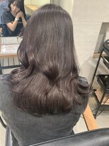 アイヴィー(IVY)&nbsp;韓国ヘア　重めカット　カシスピンク　キレイなお姉さん【水越】