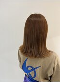 切りっぱなしボブ×ナチュラルカラー×外はね×ベージュブラウン