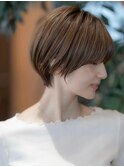 20代30代丸みショート似合わせカットシースルーバングハイライト