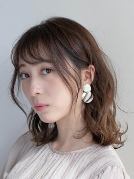 ヌビア 藤が丘(NUBIA)の写真/グレイカラーと感じさせないお洒落なスタイルが楽しめる！透明感・艶感溢れるカラーを再現★【藤が丘】