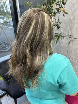 タブーオー(TABOO.O) グレージュ×コントラストハイライトカラー