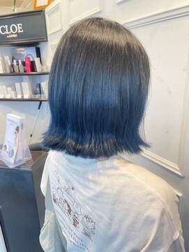 クロエバイラヴィズム 横越店蔦屋書店店内(CLOE by LUVISM) 【外はねボブ×ブルーブラック】