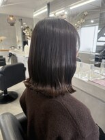 サムシング(Something.)&nbsp;ベージュ/パッツンボブ/艶感