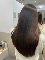 シュヴーブリヤン(cheveux brillants)&nbsp;【美髪縮毛矯正で作る再現性100%な艶髪】ストレートロングヘア