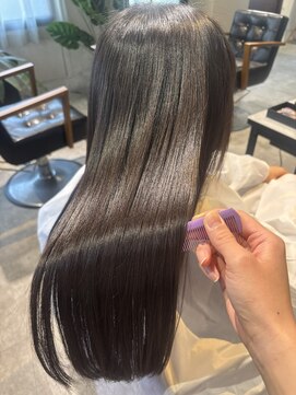 ワン(One...) つるんとサラサラロング