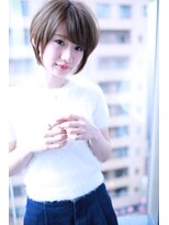 シーラス バイクラウドゼロ(Cirrus by Cloud zero)&nbsp;大人かわいい斜めバング耳かけショート【Cirrus by Cloud zero】