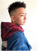 ツイストピンパーマアップバングフェード刈り上げ黒髪短髪