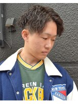 フリーク バーバーショップ 都島店(FREAK BARBER SHOP) 黒髪ツイストスパイラルパーマセンターパート