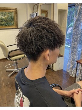 フェリーク ウジヤマダ(feerique UJIYAMADA) メンズデザインパーマ［ツイスト/スパイラル/波巻き］