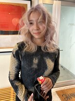 ルーム(Loom.)&nbsp;ハイトーン顔周りレイヤーカットケアブリーチブリーチカラー