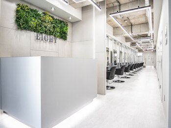 EIGHT sol 博多筑紫口店【エイト ソル】